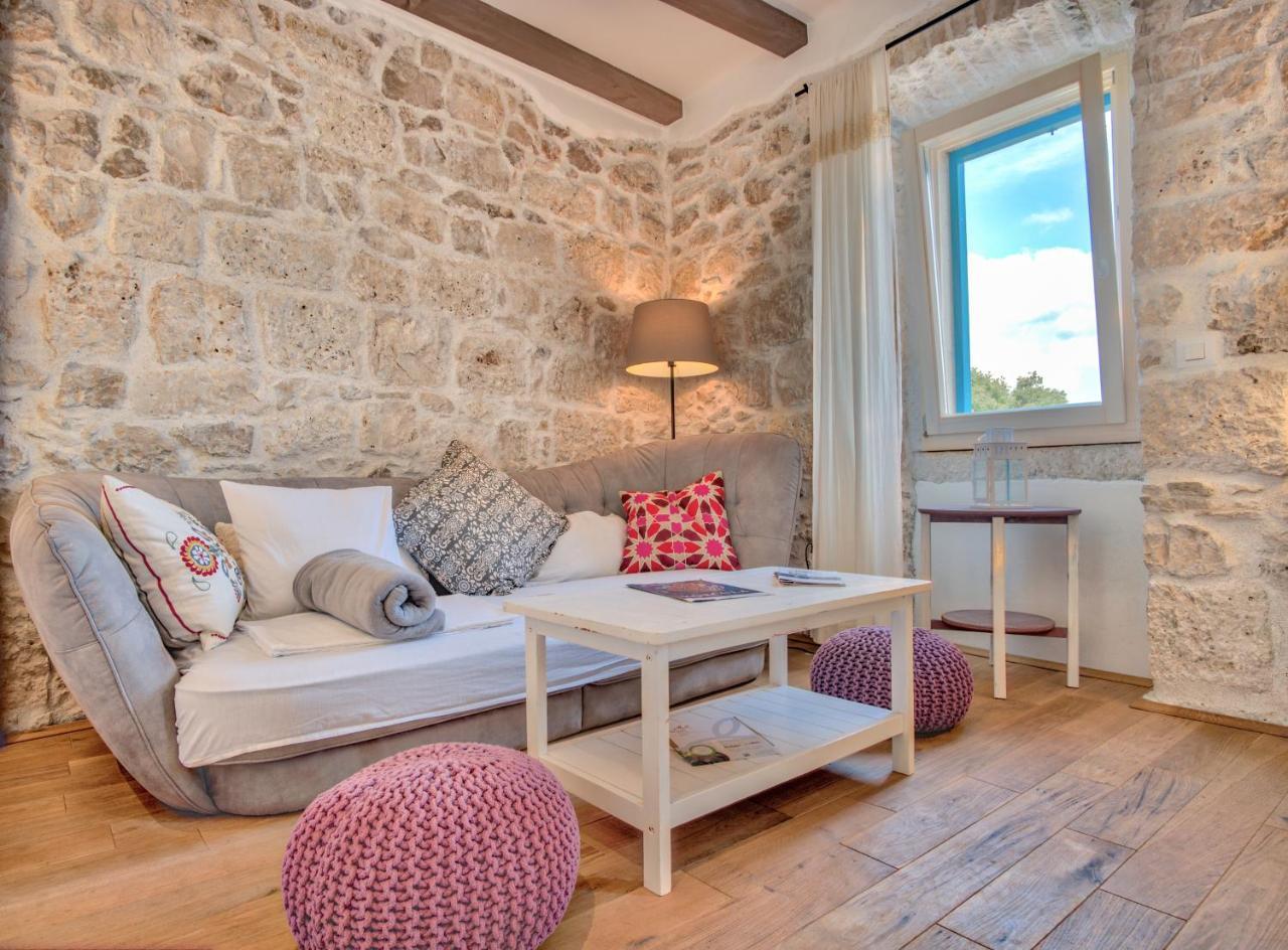 Eco Aparthotel The Dreamers'S Club Lumbarda Buitenkant foto
